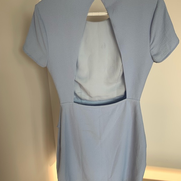 Backless revolve dress - Picture 2 of 2